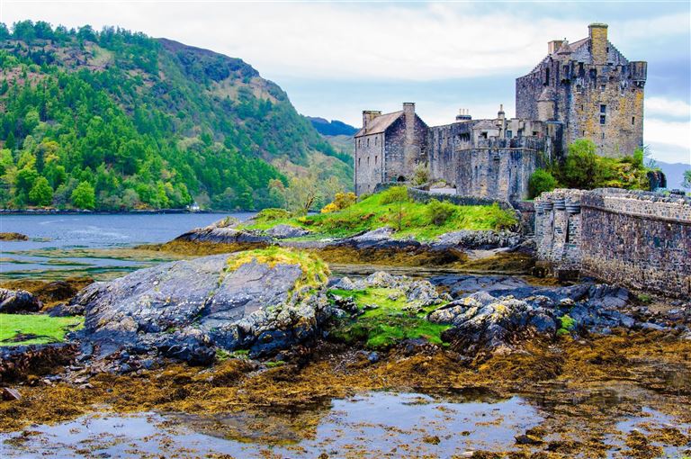 Highlands & Islands ©  stanciuc/adobestock